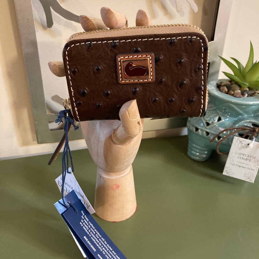 Dooney & Bourke coin purse or card holder
